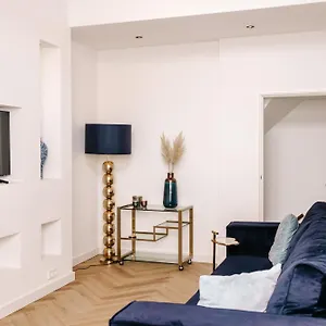 https://pure-east.zandvoort-hotels.com